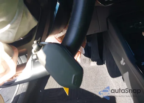 2025 Kia K5 Gt-Line z USA, uszkodzony, nr VIN KNAG64J77S5373247